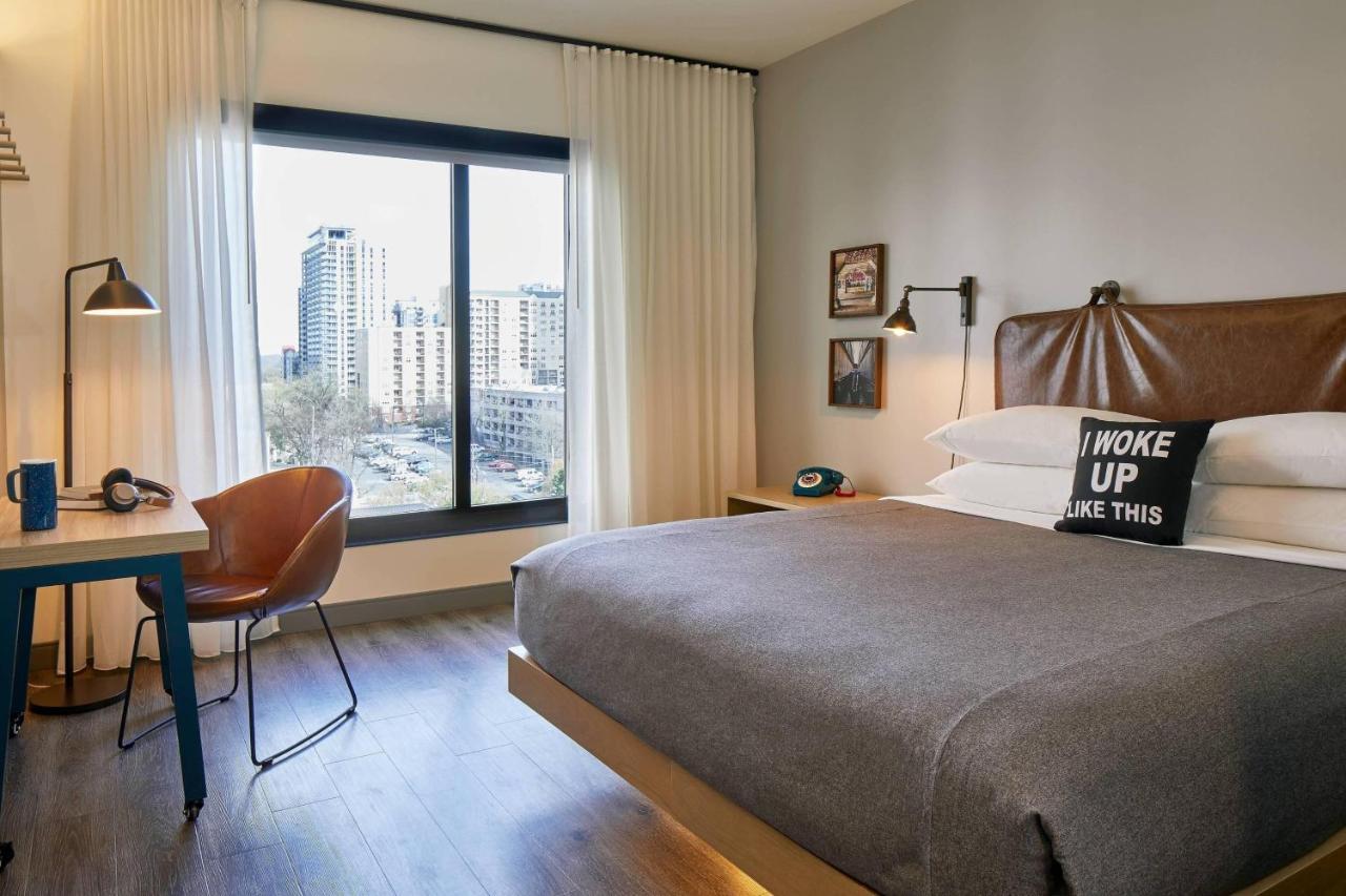 Moxy Midtown Hotel