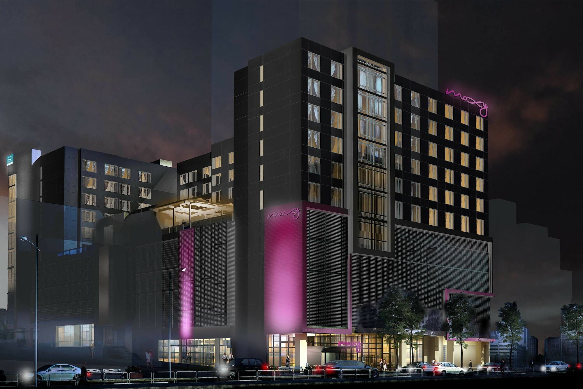 Hotel Moxy Midtown 4*